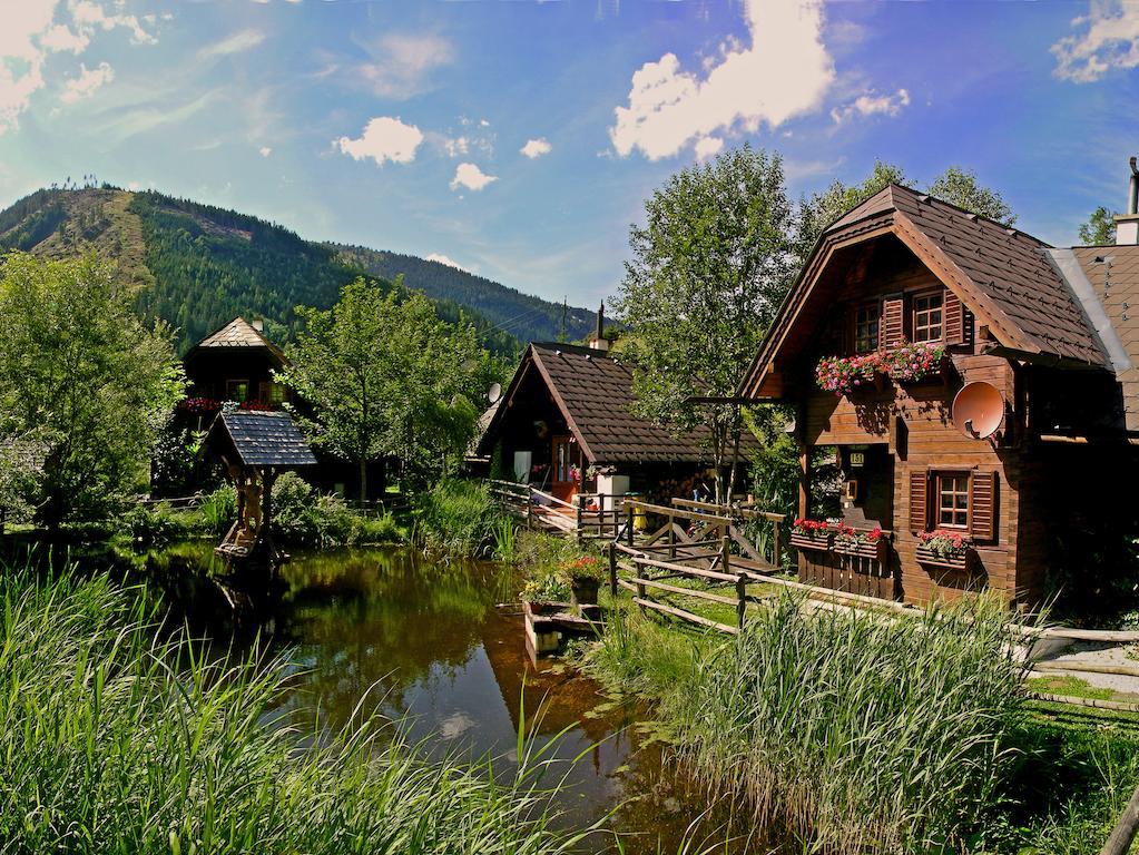 Ferienhaus Bettina Rassis Feriendorf Доннерсбахвальд Екстер'єр фото